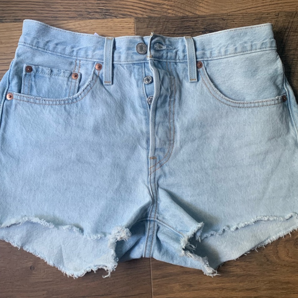 Levi’s Women’s 501 Shorts